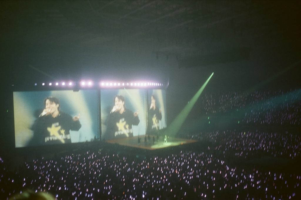 photo argentique du concert de j-hope à Séoul